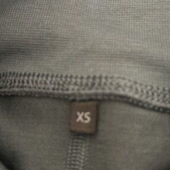 NWOT Alphalete Dark Forest Green Halo Athletic Contour Leggings in Urban Chic XS - Picture 8 of 8